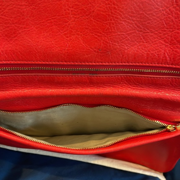 Tory Burch Red Amanda Logo Clutch - Picture 3 of 3